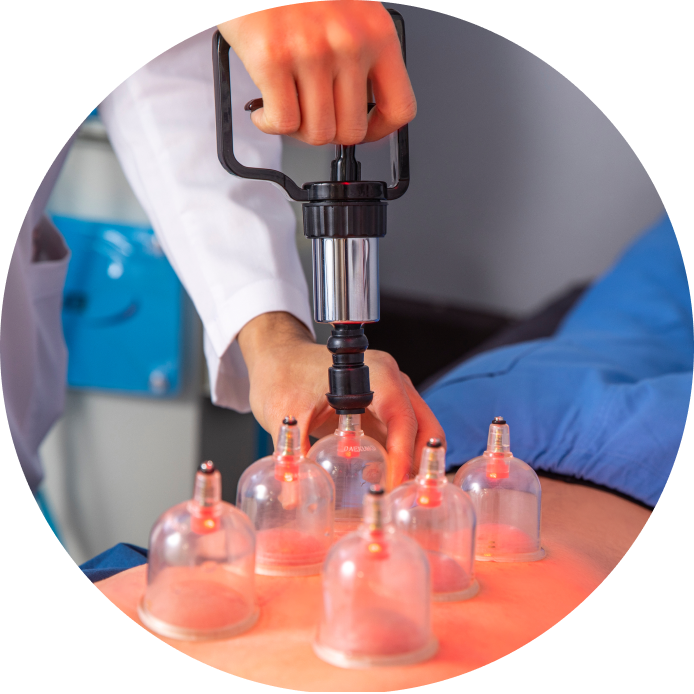 침, 뜸, 부항, 약침, 한약 등 다각도로 치료합니다.